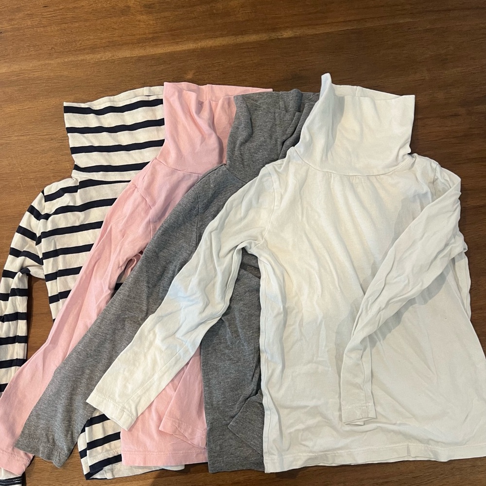 Girls turtlenecks